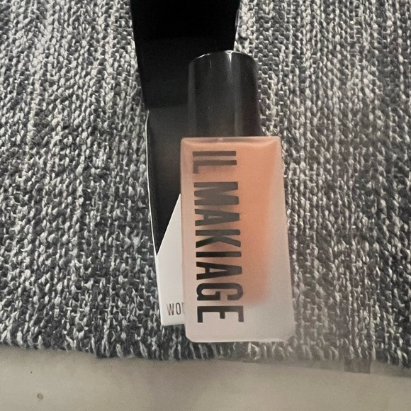 IL MAKIAGE Woke Up Like This Foundation - Black Box - Picture 1 of 7